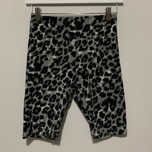 leopard PRINT BIKER SHORTS | GREY | STRETCHABLE | HIGH WAISTED - Picture 6 of 7